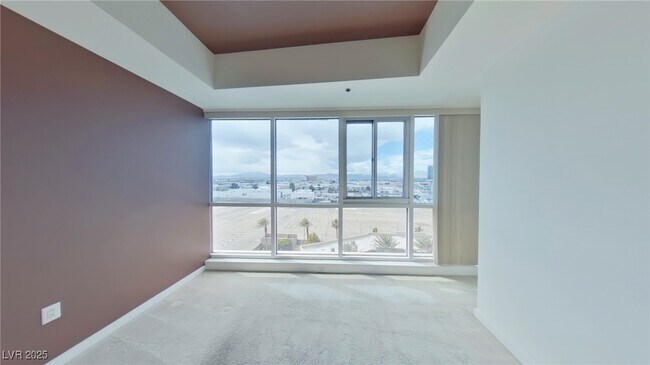 Building Photo - 4575 Dean Martin Dr