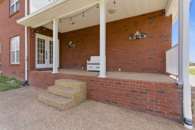 Building Photo - 1.25 ACRES IN THE GLADE! - 4 Bed, 3.5 Bath, 3250 sqft Home in Mt. Juliet (Gladeville)