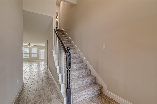 Building Photo - 327 Sweetspire Dr