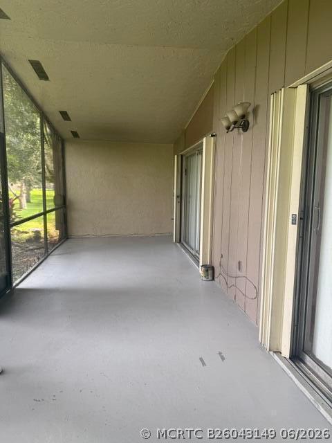 Building Photo - 15763 Woodgate Ct