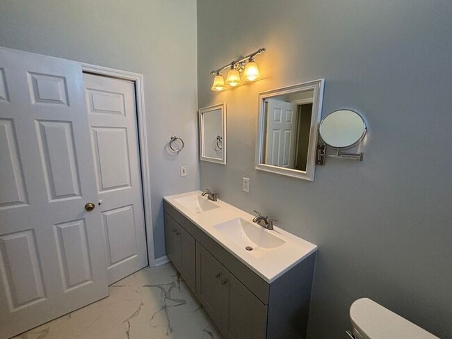 Building Photo - 3307 Crowell Ln