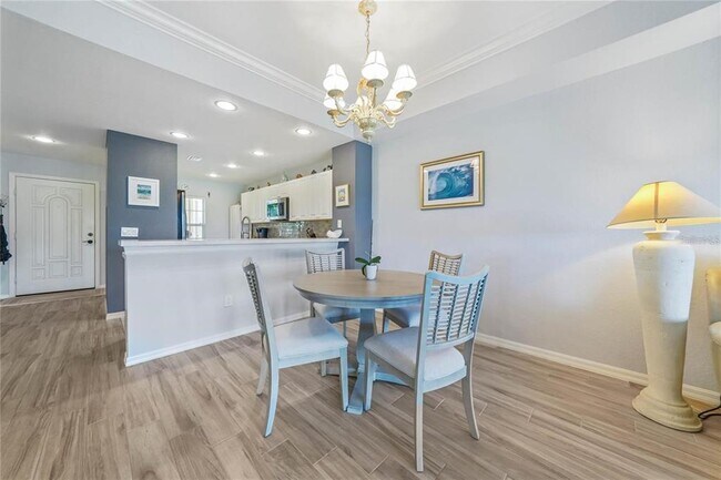 Building Photo - 1315 Saxony Cir