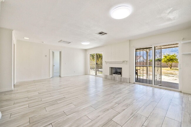 Building Photo - 33515 Wishing Well Trail