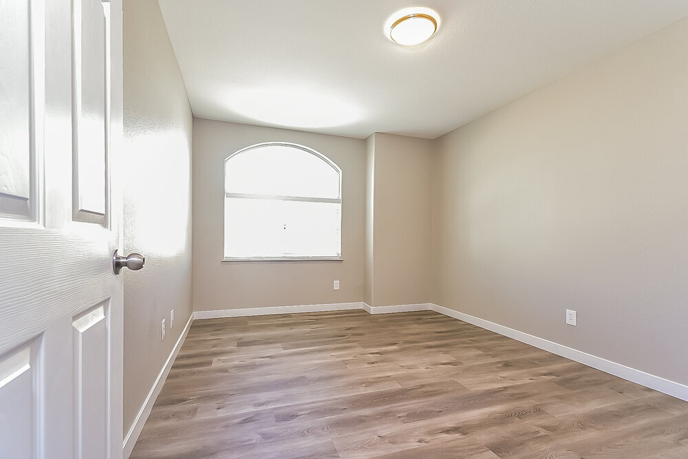 Building Photo - 7929 Dover Shores Ave