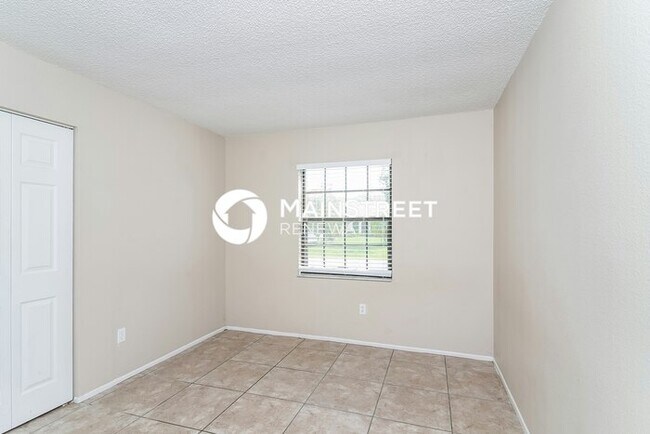 Building Photo - 3 Bedroom Pet-Friendly Home in North Port,...
