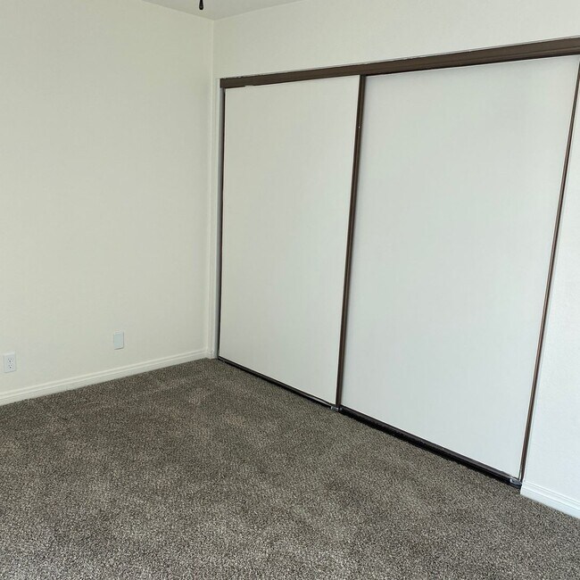 Building Photo - WATERFRONT SPRING VALLEY LAKE HOME!