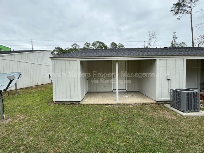Building Photo - 485 N Fairfield Dr