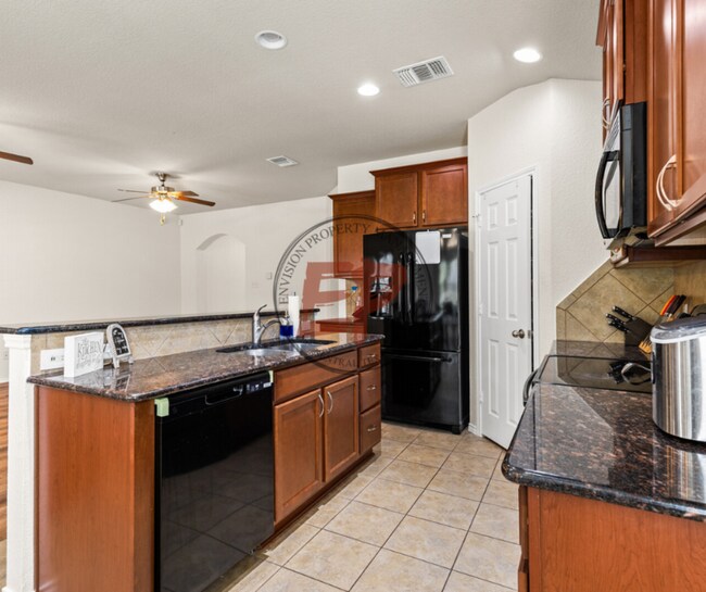 Building Photo - 403 Coby Dr