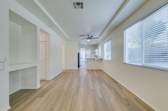 Building Photo - SUMMERLIN BEAUTY*UPGRADED*COMMUNITY POOL*3 BEDROOMS*STAINLESS STEEL APPLIANCES*