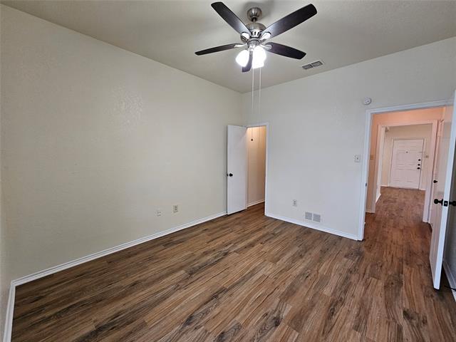 Building Photo - 3141 Tudor Ln