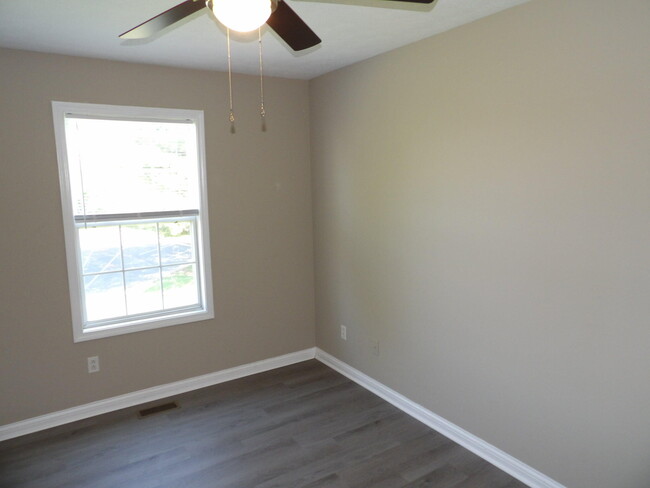 Building Photo - 312 Bypass Plaza Dr
