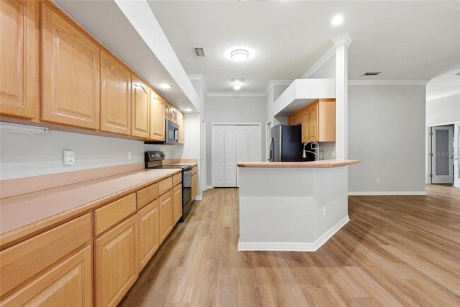 Building Photo - 1111 SW 80th Dr