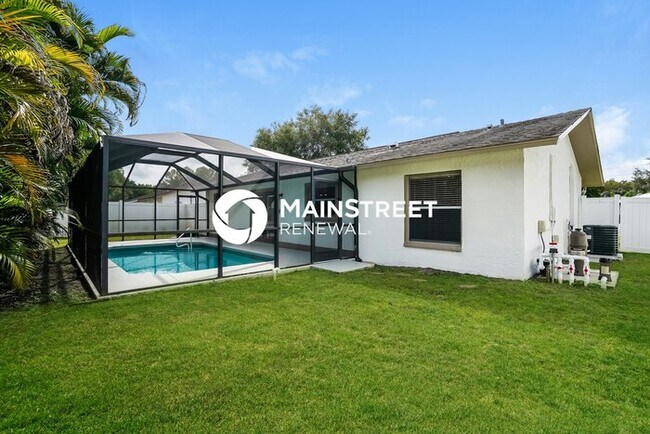 Building Photo - 3 Bedroom Pet-Friendly Home in Fort Myers,...