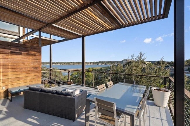 Building Photo - 1101 Ivean Pearson Rd