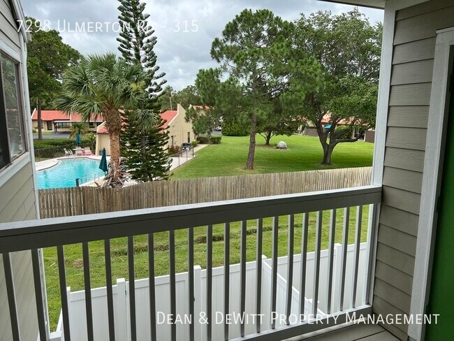 Building Photo - Updated 1/1 Condo - Pool, Pond, Parking