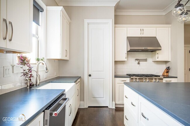 Building Photo - 160 Milestone Trail