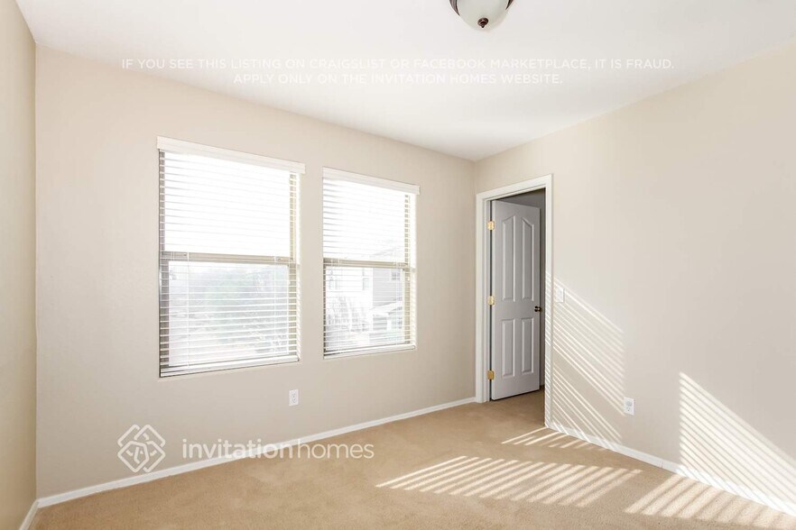 Building Photo - 6419 W Seldon Ln