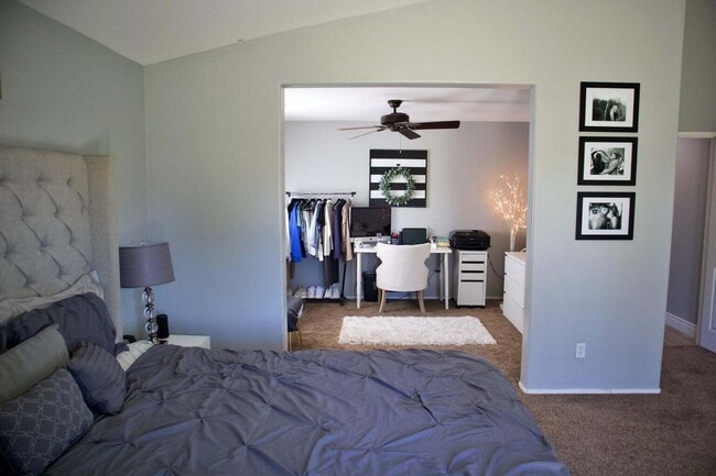 Building Photo - 48404 La Playa St