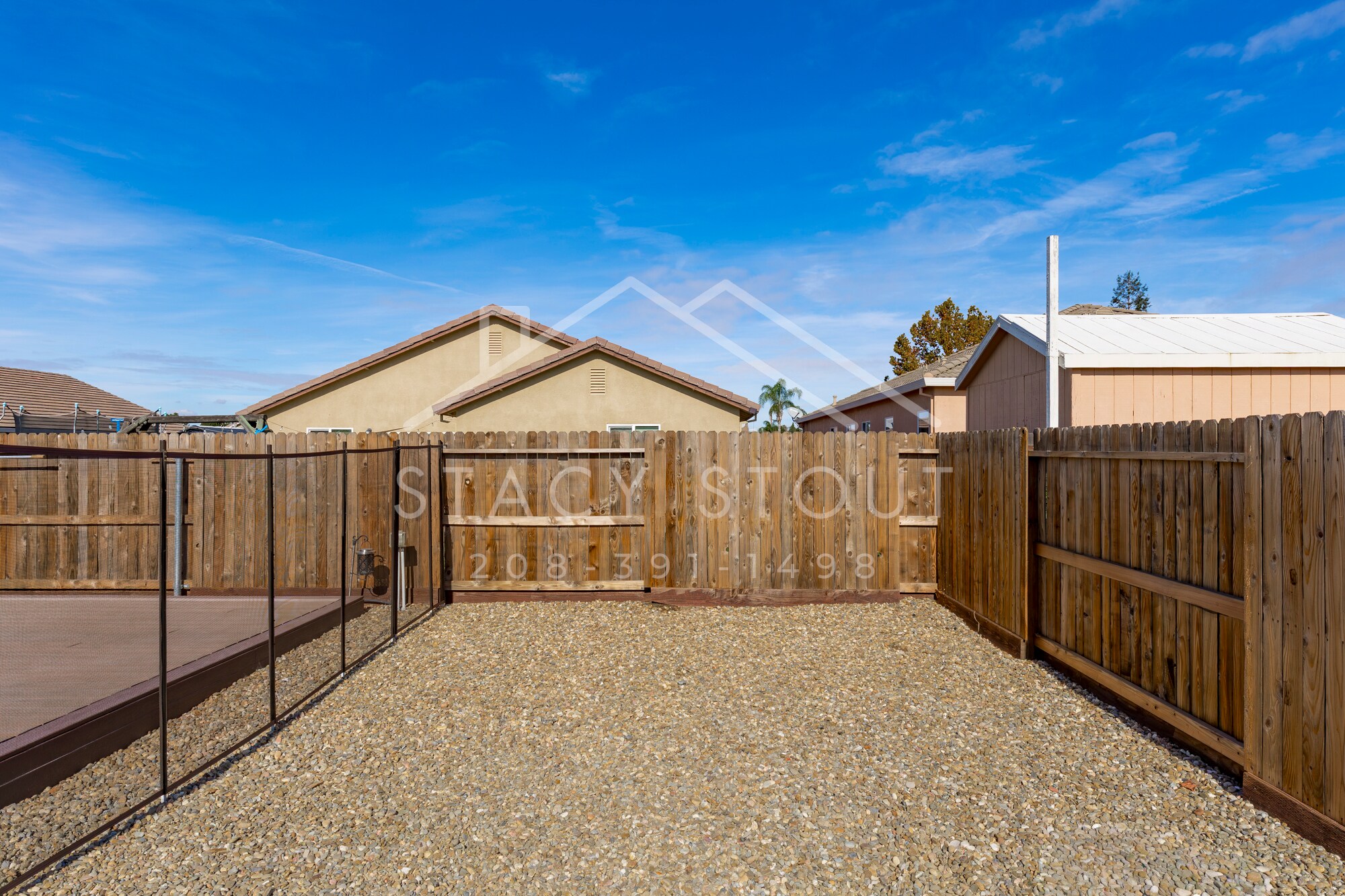 Building Photo - 1385 Deerwood St