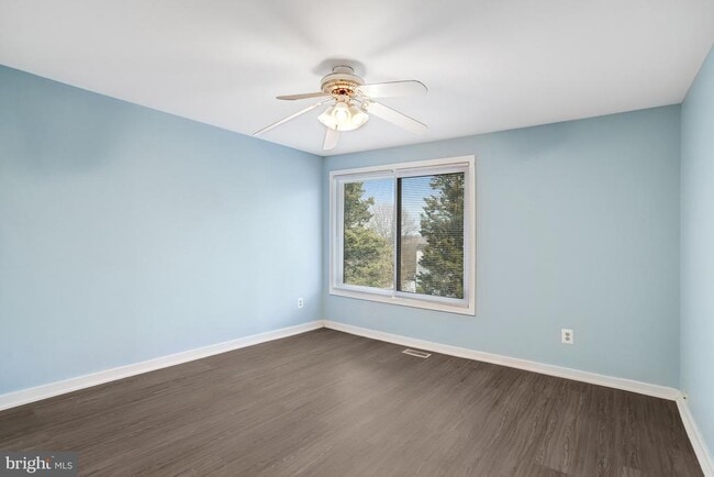 Building Photo - 9410 Walburg Way