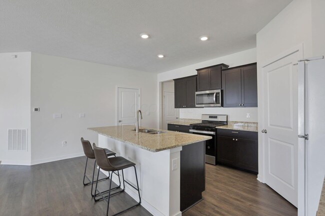 Building Photo - 567 Faulkner Dr