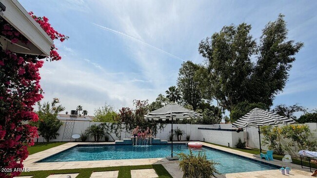 Building Photo - 5017 E Acoma Dr