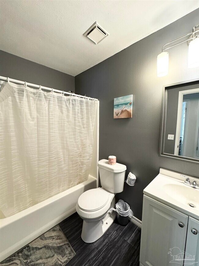 Building Photo - 854 Amberway Dr