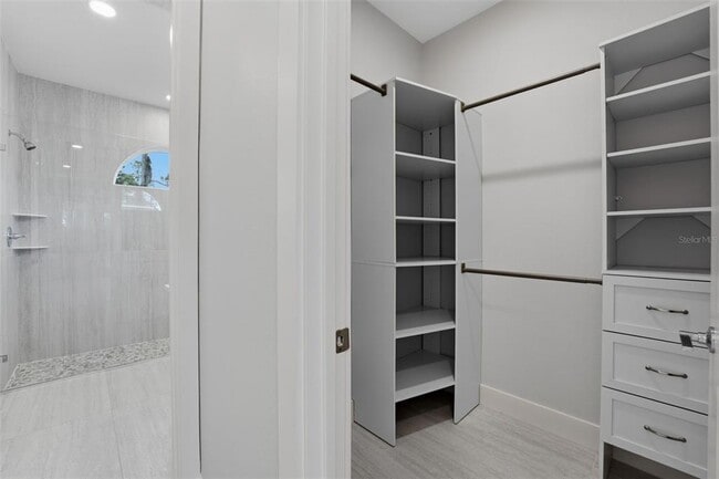 Building Photo - 5611 Shaffer Ave