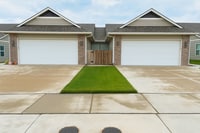 Building Photo - 12123/25 Cora