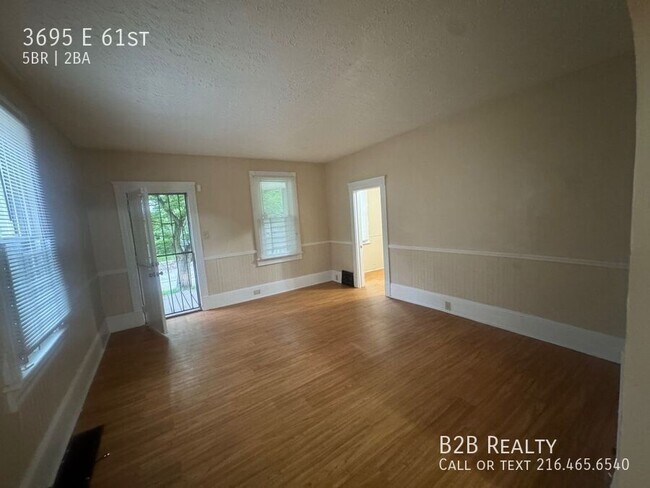 Building Photo - 3695 E 61st-