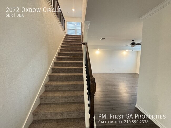 Building Photo - 2072 Oxbow Cir