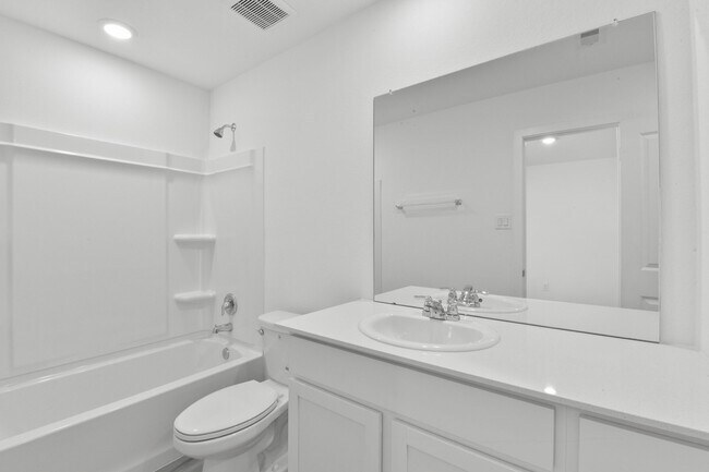 Building Photo - 21455 Carosella Dr