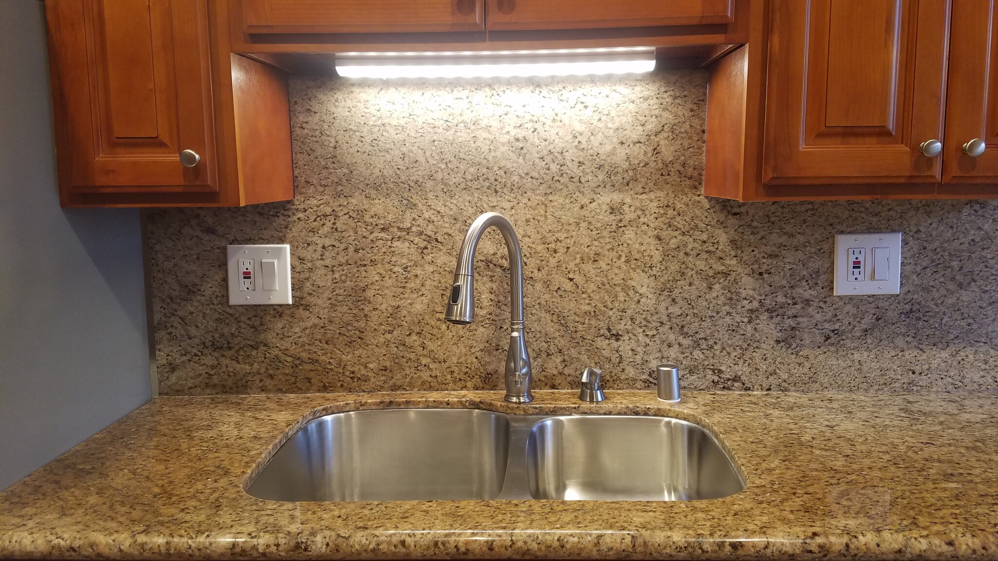 Stainless Faucet with Sprayer - 181 Del Medio Ave