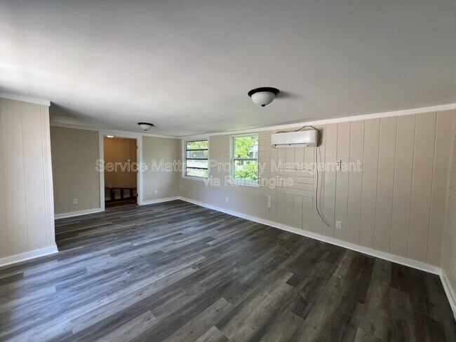 Building Photo - 1922 W Gregory St