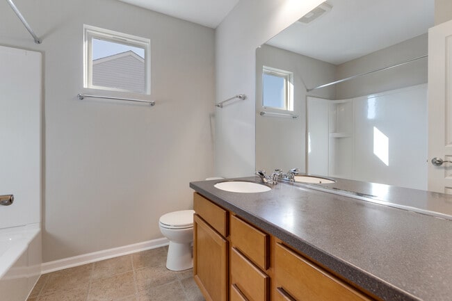 Building Photo - 3628 Birch Ln