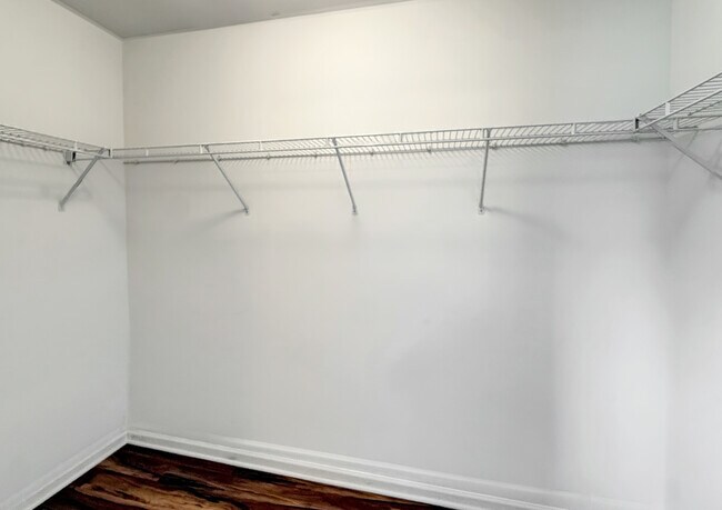 Building Photo - 3078 Falling Waters Ln