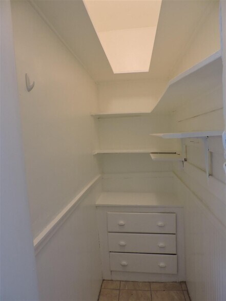 Building Photo - 274 Brookline St