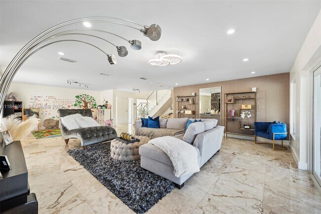 Building Photo - 5901 SW 56th Terrace