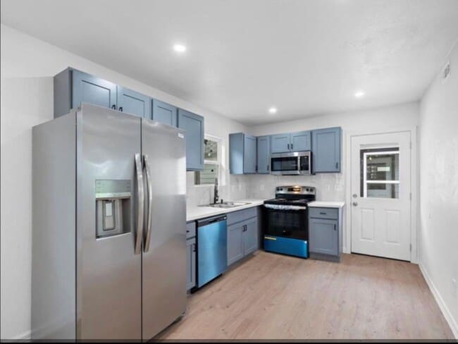 Building Photo - 3521 McIlhenny St