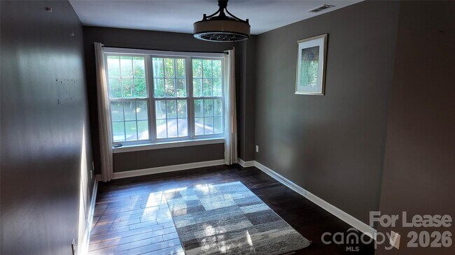 Building Photo - 410 Farm Branch Dr