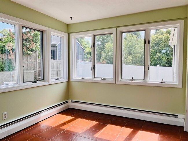 Building Photo - 181 Moss Hill Rd