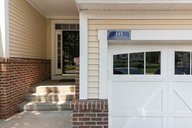 Building Photo - 115 Halsted Dr