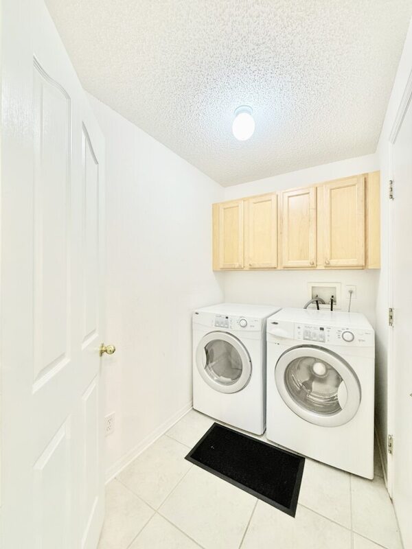 Building Photo - 854 Addison Dr NE