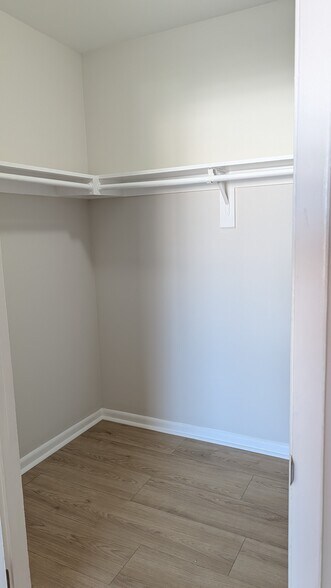 Building Photo - 6431 Richmond Hwy