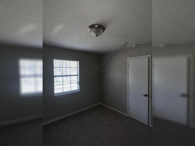 Building Photo - 2707 Koko Dr