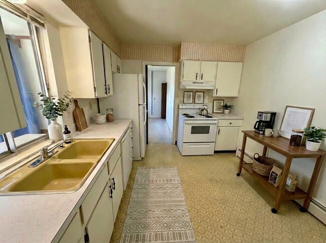 Building Photo - 1201 Baker St