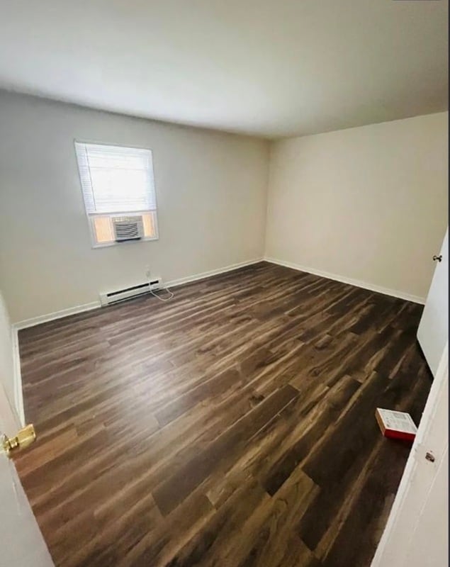 Building Photo - 8806 Leafycreek Dr