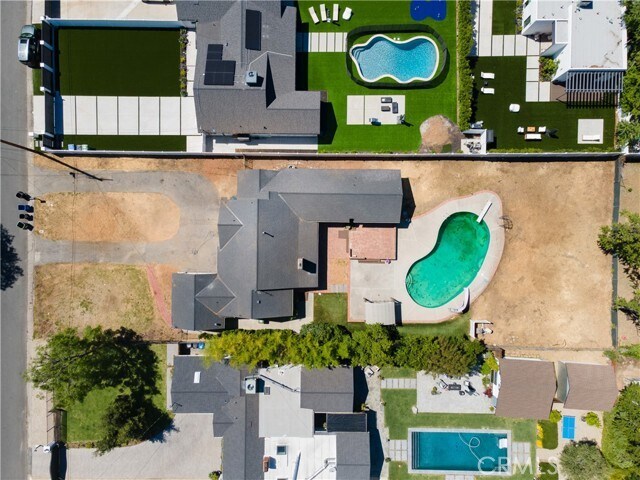 Building Photo - 5835 Jumilla Ave