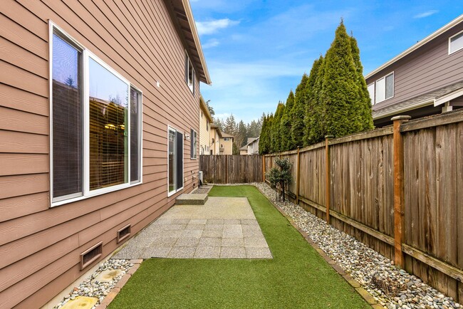 Building Photo - Well Maintained Bothell 4 Bedroom 2.5 Bath...