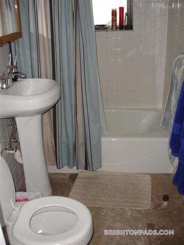 Building Photo - 27 Egremont Rd